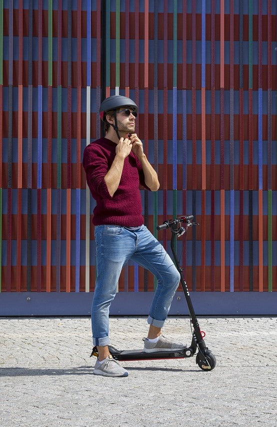 The Importance of Wearing a Helmet While Riding Your EScooter Crazy