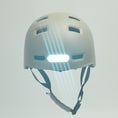 Carica e riproduci il video nel visualizzatore della galleria, Sand Bicycle Helmet with Built-In Rechargeable Front and Rear Lights, Designed for Enhanced Visibility and Safety for Both Men and Women