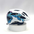 Carica e riproduci il video nel visualizzatore della galleria, Crazy Safety Kids’ Bicycle Helmet Featuring a Powerful Rechargeable Rear Light, Perfect for Children Aged 6 to 12 Years