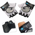 Carica l'immagine nel visualizzatore della galleria, Crazy Safety Bicycle gloves Cycling gloves with reflective eyes
